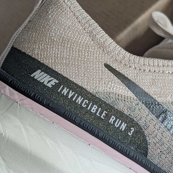 Nike ZOOMX Invincible Run FK, 9.5 Women's - Picture 9 of 9